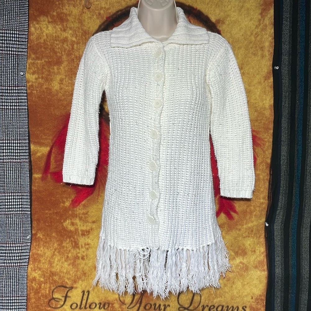 SHAMPOO-Junior’s white/cream long sleeve collared long button-down cardigan